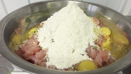 Куриные оладьи с сыром. 04