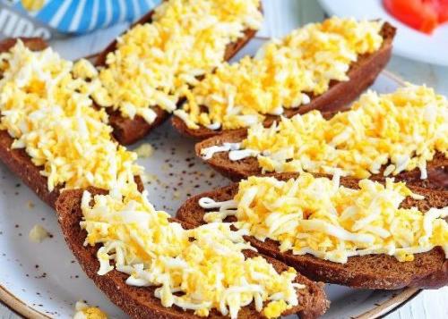 Гренки со шпротами. 03