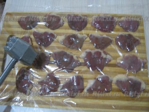 Отбивные из куриных сердечек. 03