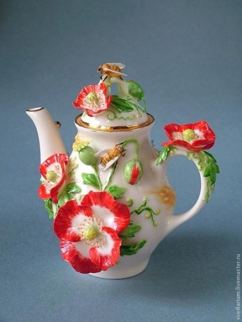 Да, наверное, часто посудой ручной работы пользоваться не будешь. 07