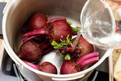 Свекольный рулет с творогом и зеленью. 02 Свекольный рулет с творогом и зеленью. 02