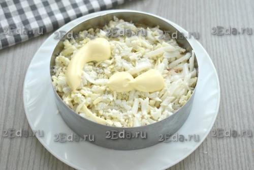Салат с куриной печенью и сыром. 06