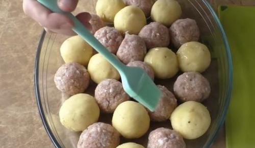 Картофельные и мясные шарики, запечённые в духовке. 04 Картофельные и мясные шарики, запечённые в духовке. 04