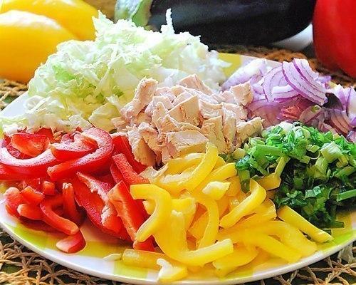 Салат Курочка - Снегурочка сохранит фигурочку! 01