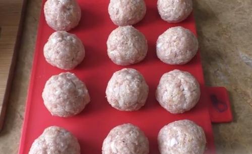 Картофельные и мясные шарики, запечённые в духовке. 01 Картофельные и мясные шарики, запечённые в духовке. 01