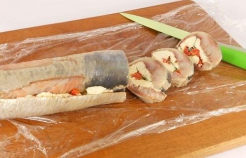 Закусочный рулет из сельди. 07 Закусочный рулет из сельди. 07