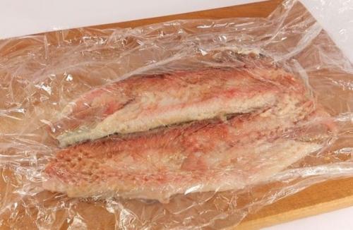 Закусочный рулет из сельди. 02 Закусочный рулет из сельди. 02