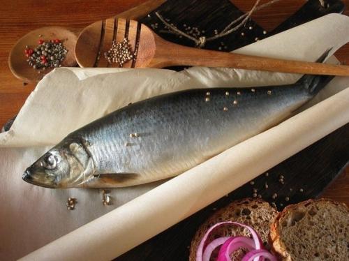 Закусочный рулет из сельди. 01 Закусочный рулет из сельди. 01