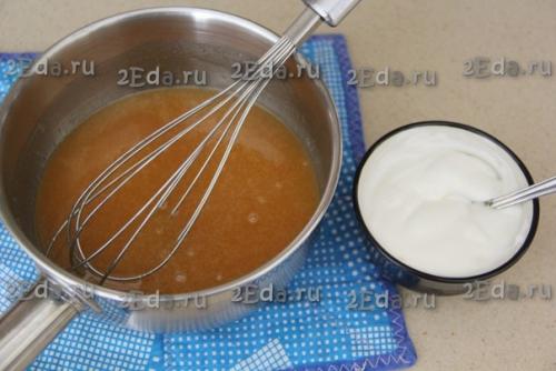 Медовый рулет.  Хочу предложить приготовить для домашнего чаепития ароматный, нежный, воздушный медовый рулет. 01 Медовый рулет.  Хочу предложить приготовить для домашнего чаепития ароматный, нежный, воздушный медовый рулет. 01