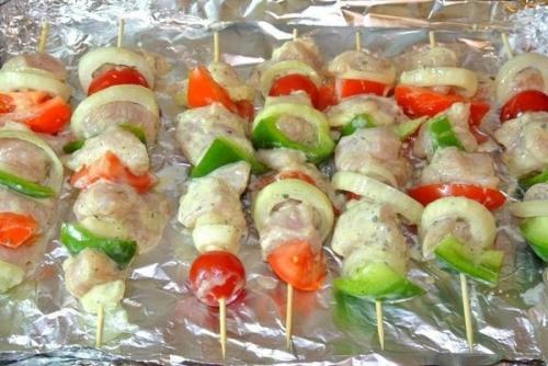 Куриные шашлычки с овощами в духовке. 05 Куриные шашлычки с овощами в духовке. 05