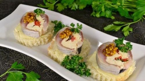 Закусочный рулет из сельди. 08 Закусочный рулет из сельди. 08