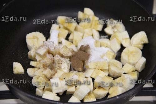 Слойки с бананом из слоёного бездрожжевого теста. 01