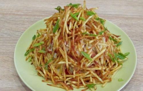 Салат Муравейник с курицей и картофельной соломкой. 07 Салат Муравейник с курицей и картофельной соломкой. 07