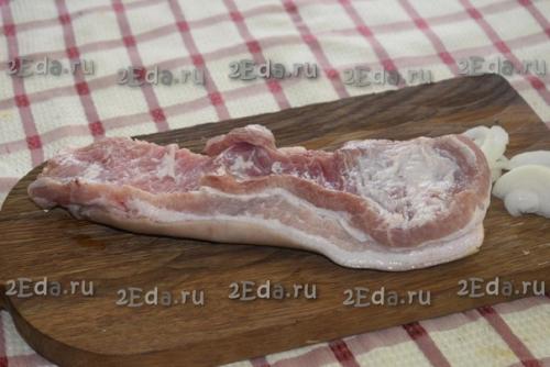 Свиная грудинка, запеченная в фольге в духовке. 01 Свиная грудинка, запеченная в фольге в духовке. 01