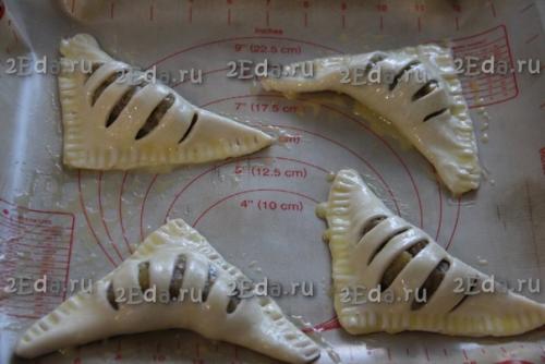 Слойки с бананом из слоёного бездрожжевого теста. 06