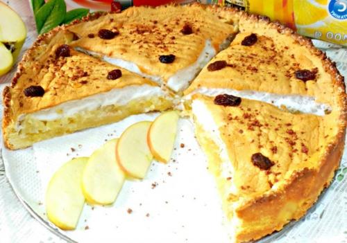 Очень вкусный, нежный яблочный пирог с безе. 02