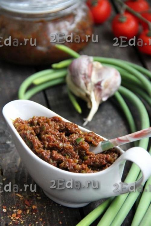 Аджика из чесночных стрелок. 05 Аджика из чесночных стрелок. 05