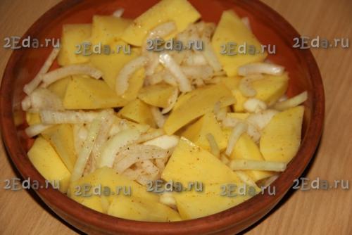 Рецепт скумбрии, запечённой с картошкой и луком в духовке. 03 Рецепт скумбрии, запечённой с картошкой и луком в духовке. 03