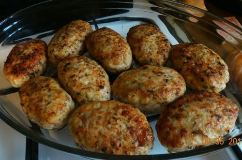 Куриные котлеты с сыром. Куриные котлеты с сыром.