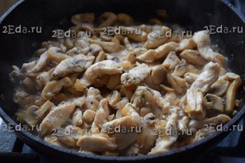Жульен с курицей и шампиньонами в духовке. 02