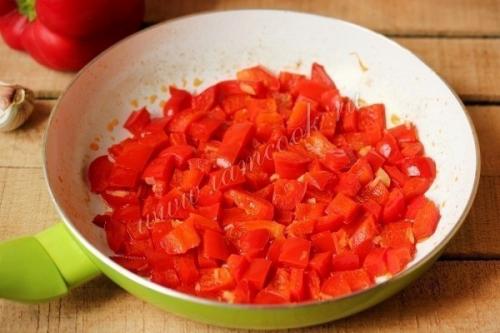 Салат Шедевр с курицей и сладким перцем. 01 Салат Шедевр с курицей и сладким перцем. 01