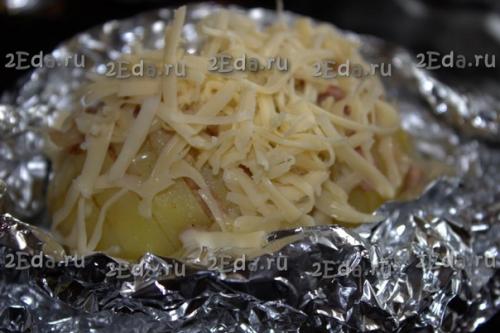 Картошка - гармошка с беконом в духовке. 05