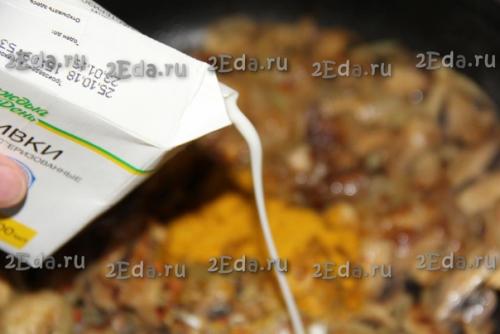 Шампиньоны, тушеные в сливках. 03 Шампиньоны, тушеные в сливках. 03