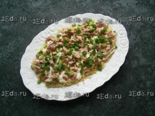 Слоеный салат с печенью трески. 02 Слоеный салат с печенью трески. 02