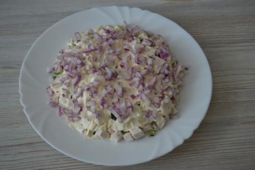 Салат с курицей, шампиньонами и свежим огурцом. 06 Салат с курицей, шампиньонами и свежим огурцом. 06