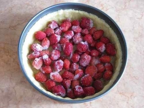 Пирог с клубникой. 06 Пирог с клубникой. 06