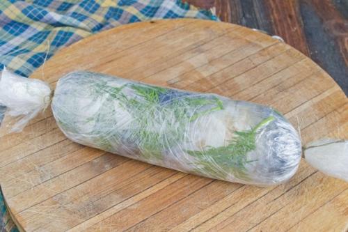 Рулет из скумбрии в пищевой плёнке. 08 Рулет из скумбрии в пищевой плёнке. 08