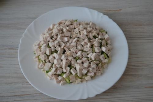 Салат с курицей, шампиньонами и свежим огурцом. 05 Салат с курицей, шампиньонами и свежим огурцом. 05