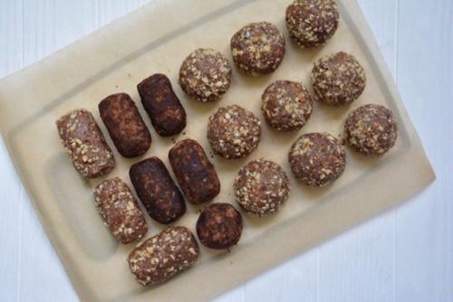 Пирожное Картошка.  Такую картошку, приготовленную из печенья и сгущёнки, люблю с детства. 07