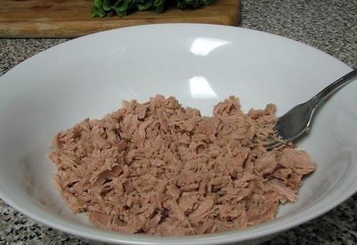 Зеленый салат с тунцом. 04 Зеленый салат с тунцом. 04