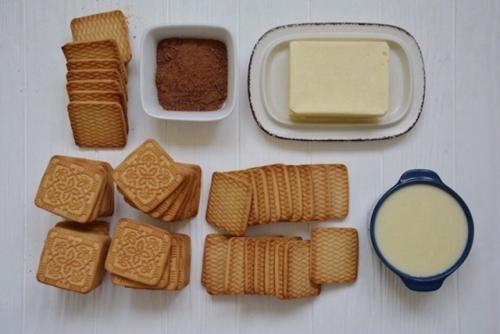 Пирожное Картошка.  Такую картошку, приготовленную из печенья и сгущёнки, люблю с детства. 01