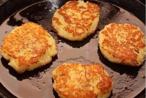 Драники. Ингредиенты:  Картофель - 1 кг. 05