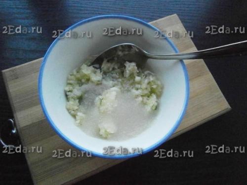 Салат из помидоров по-корейски. 03