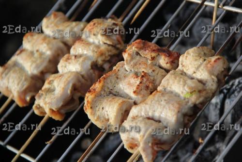 Шашлык с беконом на мангале. 09 Шашлык с беконом на мангале. 09