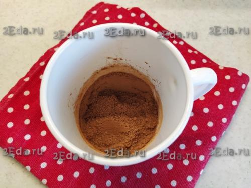 Шоколадный кекс в кружке в микроволновке. 01 Шоколадный кекс в кружке в микроволновке. 01