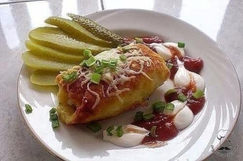 Картофельные рулетики с мясом.
