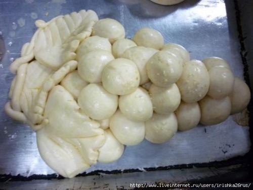 Пирог виноград.  Приготовьте любое дрожжевое тесто. 05