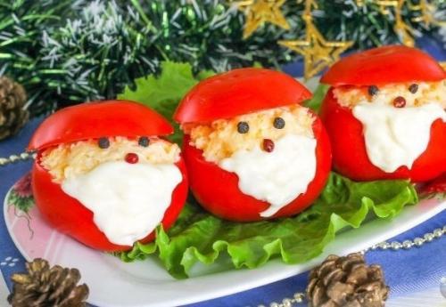 Закуска из помидоров Дед Мороз. Закуска из помидоров Дед Мороз.