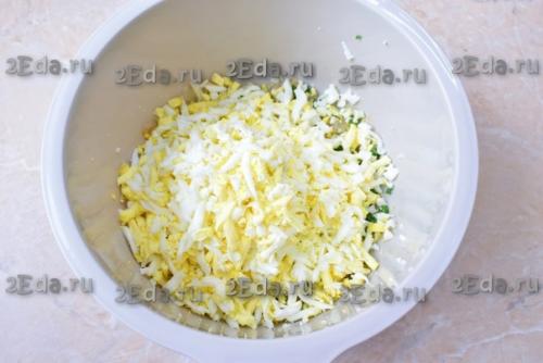 Гренки с яйцами и чесноком. 03