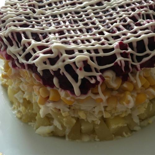 Свекольный салатик.  Ингредиенты: