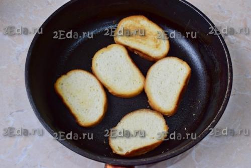 Гренки с яйцами и чесноком. 01