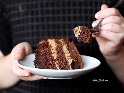 Торт Прага.  Очень просто (как оказалось) и вкусно! 01 Торт Прага.  Очень просто (как оказалось) и вкусно! 01