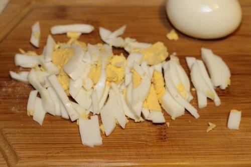 Салат из кальмаров и корейской моркови. 03