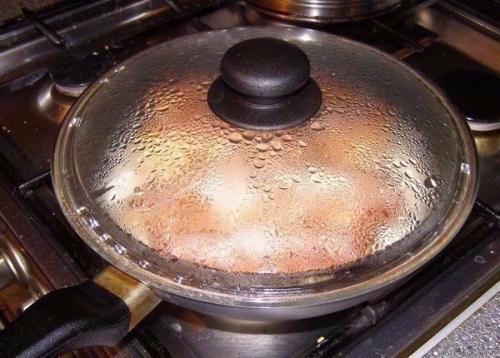 Куриные рулетики с грибами и сыром в сметанном соусе. 06 Куриные рулетики с грибами и сыром в сметанном соусе. 06