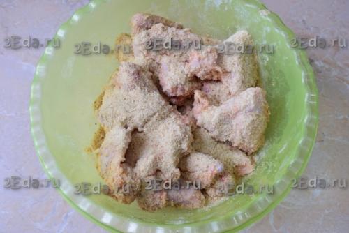 Куриные крылышки с хрустящей корочкой на сковороде. 03