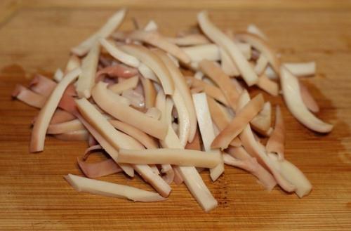 Салат из кальмаров и корейской моркови. 01